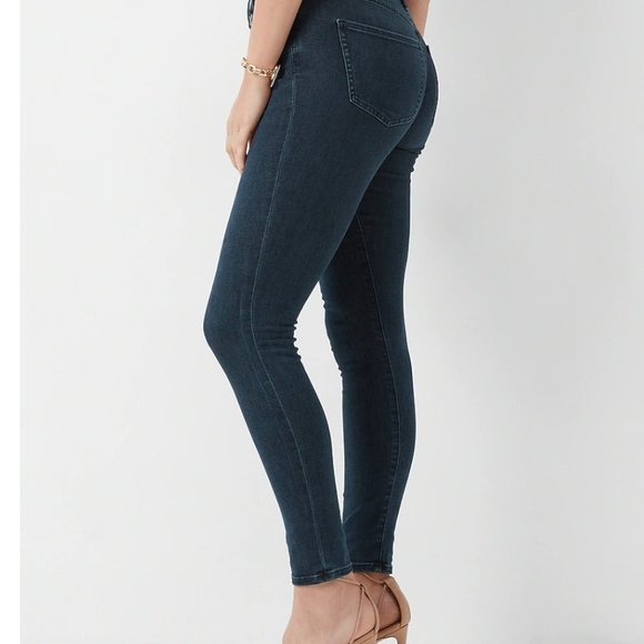 Express Mid Rise Dark Wash Supersoft Skinny Jeans 2S - Picture 2 of 7